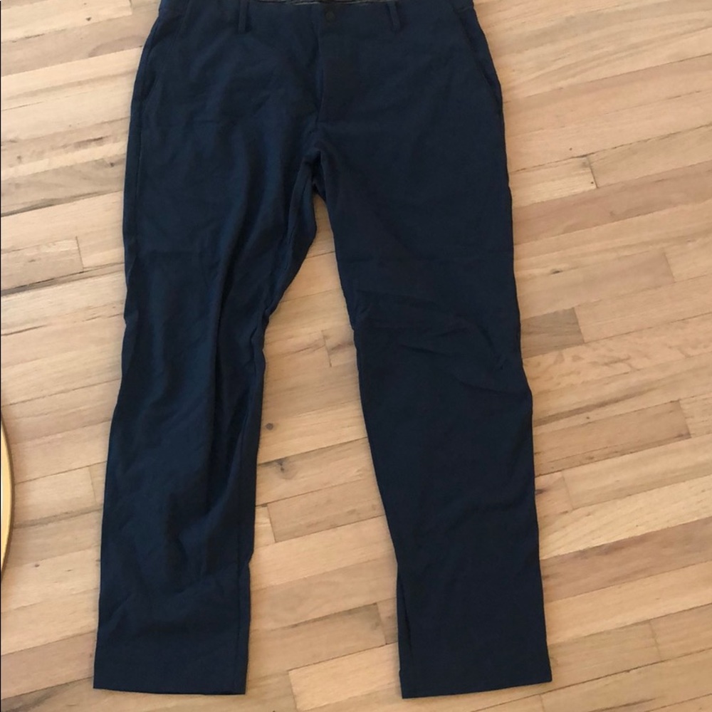 Men’s lightweight Nike Golf navy pants
